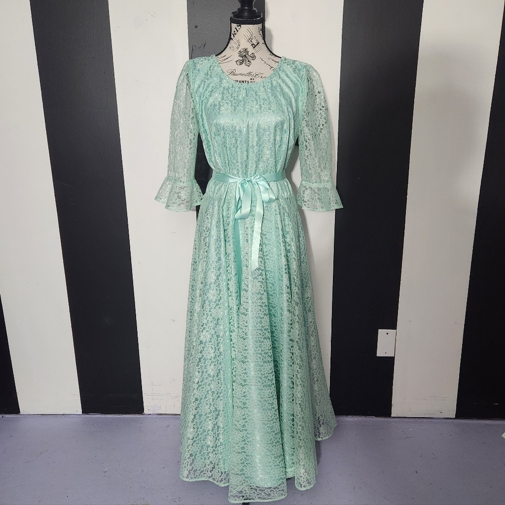 Vintage 60's Lace Dress